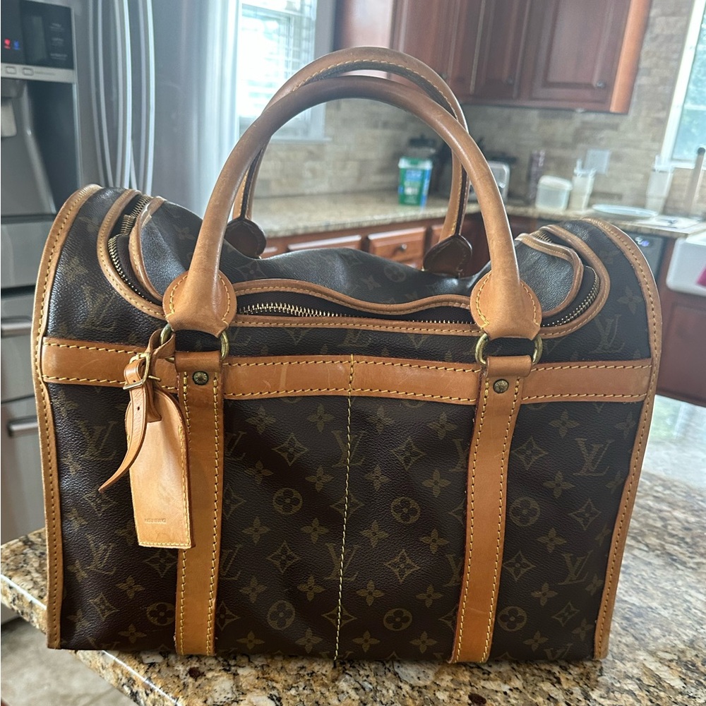 Louis Vuitton Carry On